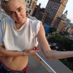 фото Тату Майли Сайрус от 05.12.2017 №088 - Miley Cyrus Tattoo - tattoo-photo.ru