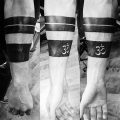 фото тату с полосой от 05.12.2017 №047 - tattoo with stripe - tattoo-photo.ru