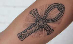 фото тату Анкх от 25.12.2017 №024 - Ankh tattoo - tattoo-photo.ru