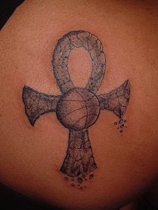 фото тату Анкх от 25.12.2017 №031 - Ankh tattoo - tattoo-photo.ru