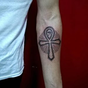 фото тату Анкх от 25.12.2017 №079 - Ankh tattoo - tattoo-photo.ru