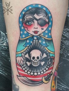 фото тату Матрешка от 25.12.2017 №025 - Matryoshka tattoo - tattoo-photo.ru