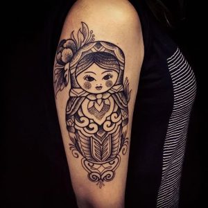 фото тату Матрешка от 25.12.2017 №067 - Matryoshka tattoo - tattoo-photo.ru