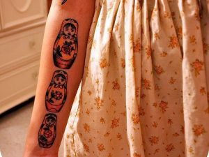 фото тату Матрешка от 25.12.2017 №080 - Matryoshka tattoo - tattoo-photo.ru