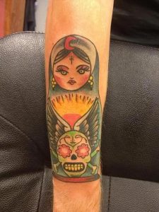 фото тату Матрешка от 25.12.2017 №091 - Matryoshka tattoo - tattoo-photo.ru