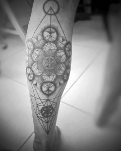 фото тату геометрические фигуры от 25.12.2017 №144 - tattoo geometric - tattoo-photo.ru