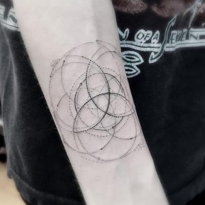 фото тату геометрические фигуры от 25.12.2017 №146 - tattoo geometric - tattoo-photo.ru