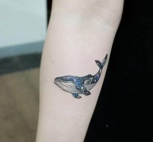 фото тату рыба кит от 07.12.2017 №031 - fish whale tattoo - tattoo-photo.ru