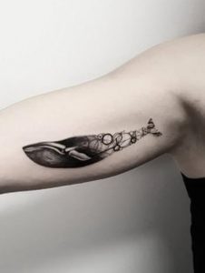 фото тату рыба кит от 07.12.2017 №078 - fish whale tattoo - tattoo-photo.ru