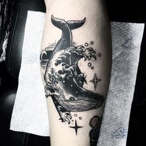 фото тату рыба кит от 07.12.2017 №094 - fish whale tattoo - tattoo-photo.ru