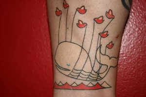 фото тату рыба кит от 07.12.2017 №107 - fish whale tattoo - tattoo-photo.ru