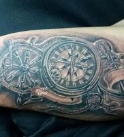 фото тату штурвал от 09.12.2017 №074 — tattoo steering wheel — tattoo-photo.ru