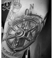 фото тату штурвал от 09.12.2017 №076 — tattoo steering wheel — tattoo-photo.ru