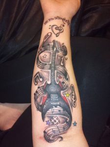 фото музыкальные тату от 08.03.2018 №049 - Musical Tattoos - tattoo-photo.ru