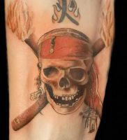 фото тату Веселый Роджер от 03.01.2018 №014 — tattoo Jolly Roger — tattoo-photo.ru
