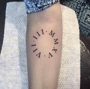 фото тату Римские цифры от 27.02.2018 №095 - tattoos Roman numerals - tattoo-photo.ru