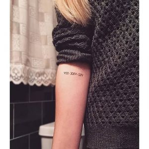 фото тату Римские цифры от 27.02.2018 №097 - tattoos Roman numerals - tattoo-photo.ru