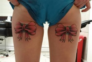 фото тату на ягодицах от 13.03.2018 №008 - tattoos on the buttocks - tattoo-photo.ru