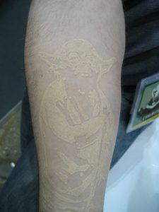 фото Белые тату от 19.02.2018 №069 - White Tattoo - tattoo-photo.ru