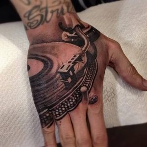 фото музыкальные тату от 08.03.2018 №111 - Musical Tattoos - tattoo-photo.ru