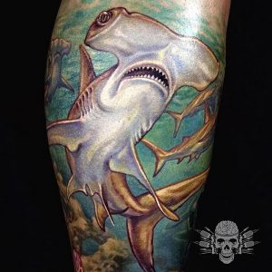 фото тату Акула молот от 23.01.2018 №064 - Tattoo Shark Hammer - tattoo-photo.ru