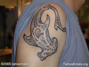 фото тату Акула молот от 23.01.2018 №078 - Tattoo Shark Hammer - tattoo-photo.ru