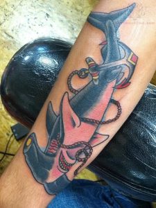 фото тату Акула молот от 23.01.2018 №108 - Tattoo Shark Hammer - tattoo-photo.ru