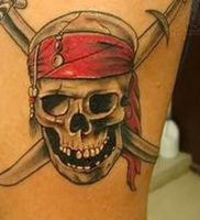 фото тату Веселый Роджер от 03.01.2018 №002 — tattoo Jolly Roger — tattoo-photo.ru