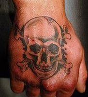фото тату Веселый Роджер от 03.01.2018 №006 — tattoo Jolly Roger — tattoo-photo.ru