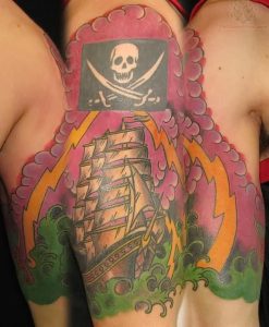 фото тату Веселый Роджер от 03.01.2018 №039 - tattoo Jolly Roger - tattoo-photo.ru