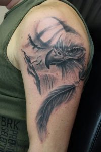 фото тату Орел от 10.03.2018 №053 - tattoo eagle - tattoo-photo.ru
