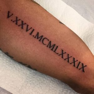 фото тату Римские цифры от 27.02.2018 №001 - tattoos Roman numerals - tattoo-photo.ru