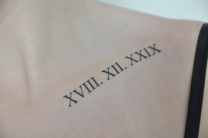фото тату Римские цифры от 27.02.2018 №064 - tattoos Roman numerals - tattoo-photo.ru