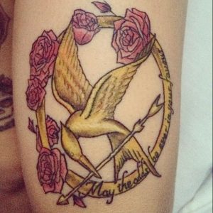 фото тату Сойка Пересмешница от 03.01.2018 №015 - Tattoo MOCKINGJAY - tattoo-photo.ru