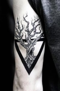 фото тату древо жизни от 09.01.2018 №081 - tattoo tree of life - tattoo-photo.ru