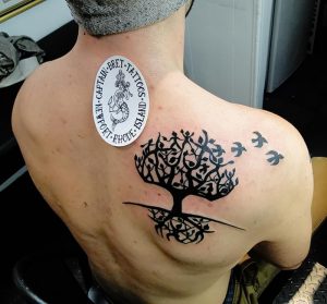 фото тату древо жизни от 09.01.2018 №109 - tattoo tree of life - tattoo-photo.ru