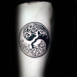 фото тату древо жизни от 09.01.2018 №155 - tattoo tree of life - tattoo-photo.ru