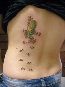 фото тату лягушка от 08.01.2018 №071 - tattoo frog - tattoo-photo.ru