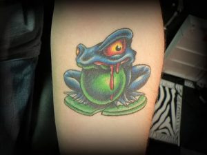 фото тату лягушка от 08.01.2018 №130 - tattoo frog - tattoo-photo.ru