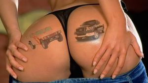 фото тату на ягодицах от 13.03.2018 №022 - tattoos on the buttocks - tattoo-photo.ru