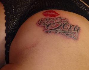 фото тату на ягодицах от 13.03.2018 №029 - tattoos on the buttocks - tattoo-photo.ru