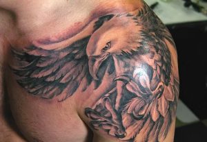 фото тату ястреб от 27.01.2018 №060 - tattoo hawk - tattoo-photo.ru