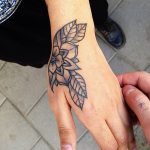 фото Тату на кисти руки от 13.04.2018 №027 - Tattoo on the hand - tattoo-photo.ru