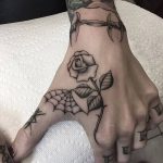 фото Тату на кисти руки от 13.04.2018 №032 - Tattoo on the hand - tattoo-photo.ru