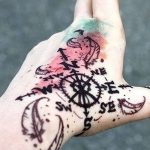 фото Тату на кисти руки от 13.04.2018 №035 - Tattoo on the hand - tattoo-photo.ru