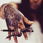 фото Тату на кисти руки от 13.04.2018 №038 - Tattoo on the hand - tattoo-photo.ru
