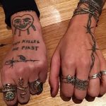 фото Тату на кисти руки от 13.04.2018 №086 - Tattoo on the hand - tattoo-photo.ru