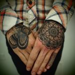 фото Тату на кисти руки от 13.04.2018 №141 - Tattoo on the hand - tattoo-photo.ru 2373734545