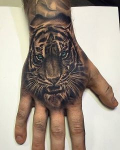 фото Тату на кисти руки от 13.04.2018 №154 - Tattoo on the hand - tattoo-photo.ru