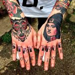 фото Тату на кисти руки от 13.04.2018 №234 - Tattoo on the hand - tattoo-photo.ru